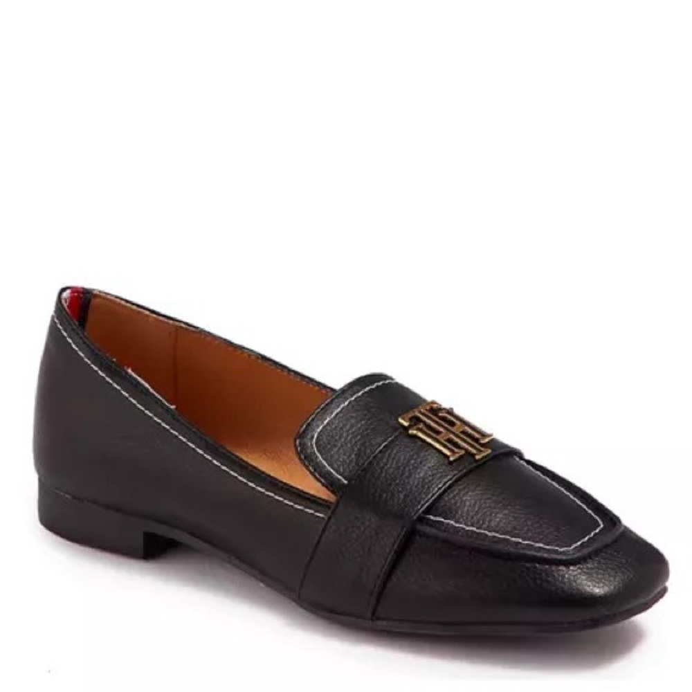 Tommy Hilfiger NWOB! Trudiy2 Black Loafer Signature Beckle Shoes Size 7.5 - Picture 1 of 11